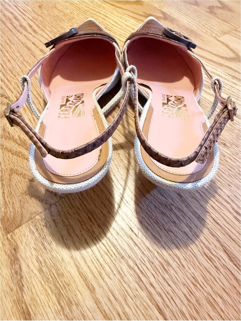 Salvatore Ferragamo Gancini Canvas & Python Slingback Pumps Made in Italy 9.5 - Picture 6 of 9